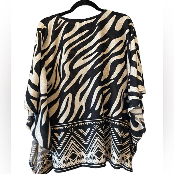 Joseph Ribkoff zebra top - Picture 2 of 4
